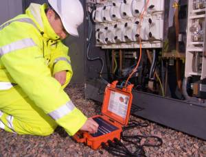 בדיקת מתקני חשמל